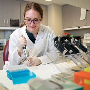Anesthesiology resident in the lab at Mayo Clinic in Rochester, Minnesota.